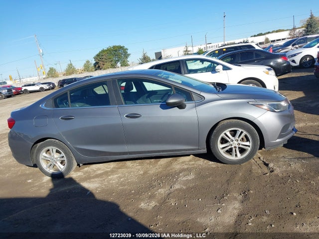 12723039 :رقم المزاد ، 1G1BE5SM8J7207356 vin ، 2018 Chevrolet Cruze مزاد بيع