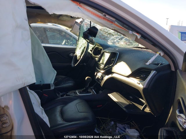 Продажа на аукционе авто 2016 Jeep Cherokee Trailhawk, vin: 1C4PJMBS0GW358269, номер лота: 12712454
