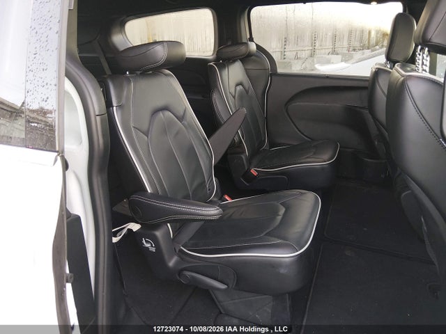 Chrysler Pacifica Limited 2026 2C4RC1GG8TR279098 Image 8
