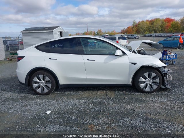 Продажа на аукционе авто 2023 Tesla Model Y Long Range, vin: 7SAYGDEE5PF779971, номер лота: 12723079
