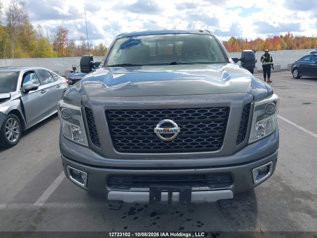 12723102 :رقم المزاد ، 1N6BA1F49GN504238 vin ، 2016 Nissan Titan Xd Platinum Reserve/pro-4x/s/sl/sv مزاد بيع