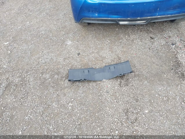 VNKKTUD32GA065651 Toyota YARIS LE