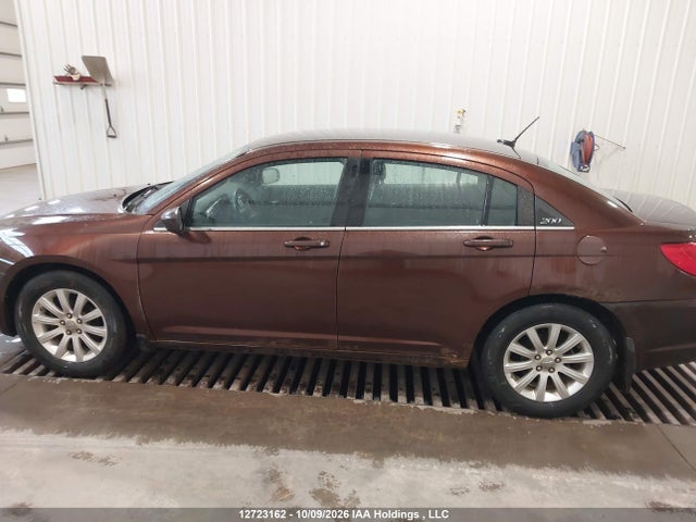 Продаж на аукціоні авто 2012 Chrysler 200 Lx, vin: 1C3CCBAB1CN296304, номер лоту: 12723162