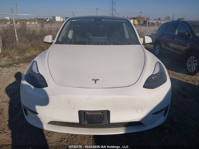 12723175 :رقم المزاد ، 7SAYGDEE0RF212246 vin ، 2024 Tesla Model Y Long Range مزاد بيع