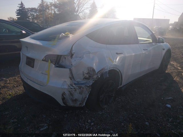 12723175 :رقم المزاد ، 7SAYGDEE0RF212246 vin ، 2024 Tesla Model Y Long Range مزاد بيع