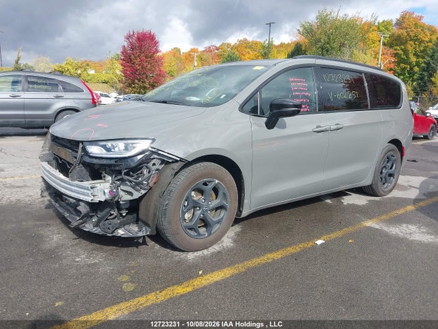 2025 Chrysler Pacifica Limited მანქანა იყიდება აუქციონზე, vin: 2C4RC1GG9SR602251, აუქციონის ნომერი: 12723231