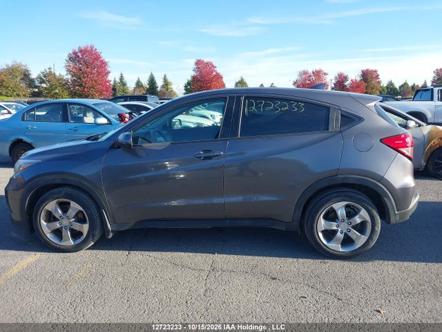 3CZRU6H36JM103686 Honda HR-V LX
