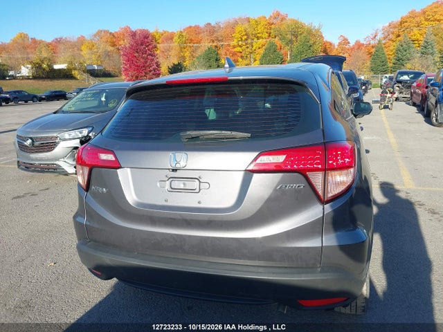 3CZRU6H36JM103686 Honda HR-V LX