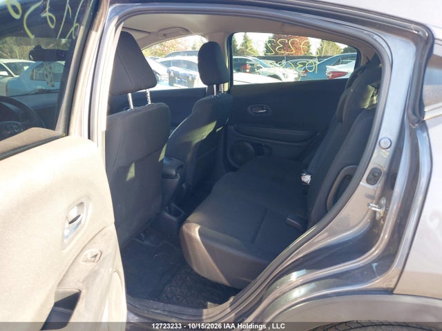 3CZRU6H36JM103686 Honda HR-V LX