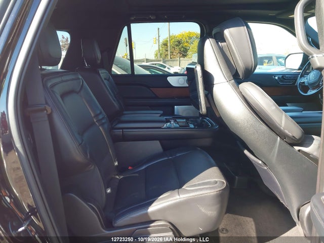 Продажа на аукционе авто 2019 Lincoln Navigator L Reserve, vin: 5LMJJ3LT2KEL10500, номер лота: 12723250