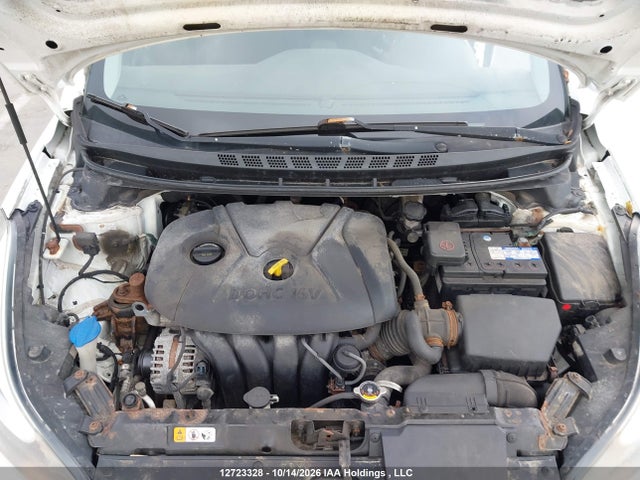 5NPDH4AE3FH561526 Hyundai Elantra Se/sport/limited