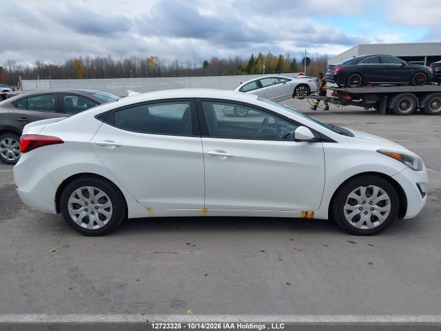 5NPDH4AE3FH561526 Hyundai Elantra Se/sport/limited