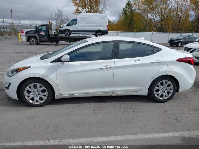 5NPDH4AE3FH561526 Hyundai Elantra Se/sport/limited