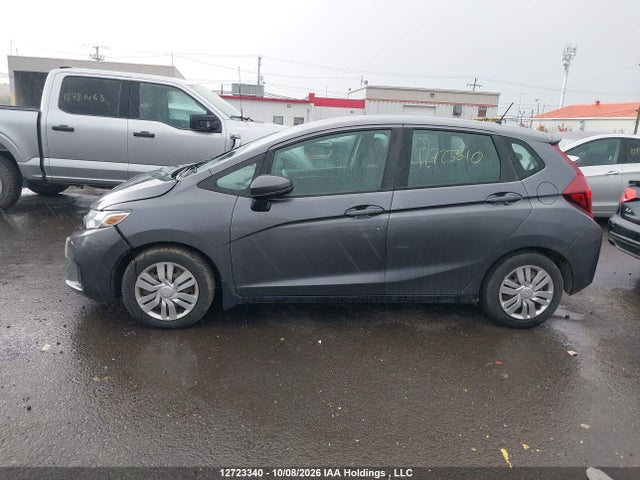 Продажа на аукционе авто 2015 Honda Fit Lx, vin: 3HGGK5H51FM112156, номер лота: 12723340