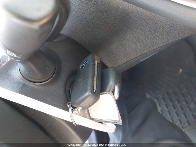 5YFBPRBEXLP048777 Toyota COROLLA LE