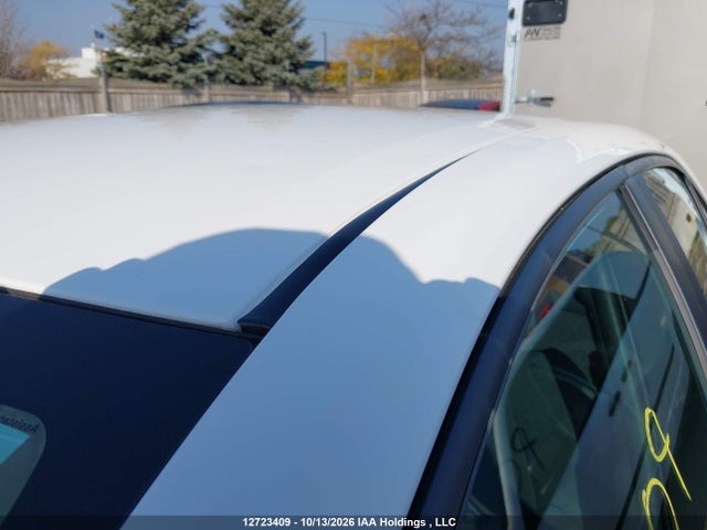 5YFBPRBEXLP048777 Toyota COROLLA LE
