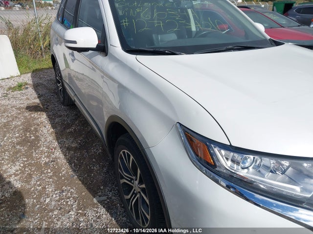Продажа на аукционе авто 2017 Mitsubishi Outlander Es, vin: JA4AZ2A31HZ610344, номер лота: 12723426