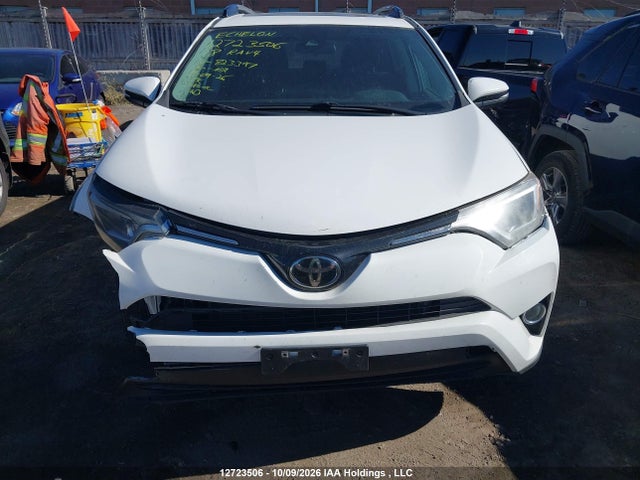 Toyota Rav4 Xle 2018 2T3RFREV8JW823397 Image 13