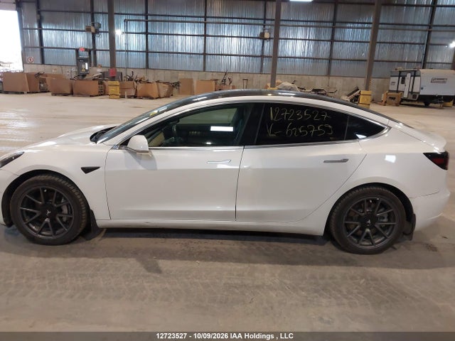 2020 Tesla Model 3 მანქანა იყიდება აუქციონზე, vin: 5YJ3E1EA1LF625759, აუქციონის ნომერი: 12723527