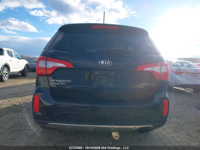 12723580 :رقم المزاد ، 5XYKWDA72FG598623 vin ، 2015 Kia Sorento Sx مزاد بيع