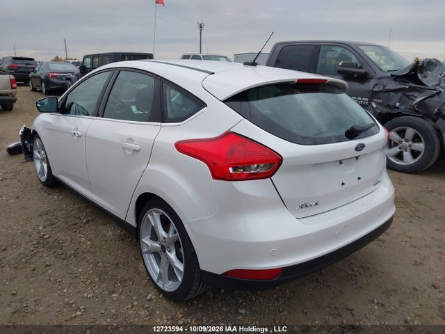 Ford Focus Titanium 2016 1FADP3N21GL370235 Image 3