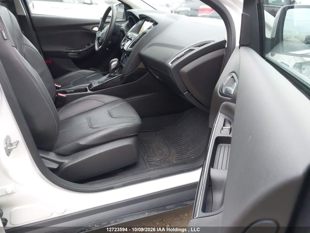 Ford Focus Titanium 2016 1FADP3N21GL370235 Image 5
