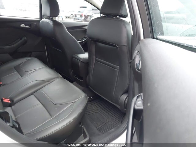 Ford Focus Titanium 2016 1FADP3N21GL370235 Image 8