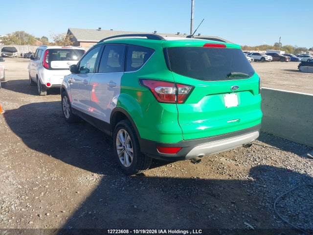 Ford ESCAPE SE 2018 1FMCU9GD5JUD09063 Image 3