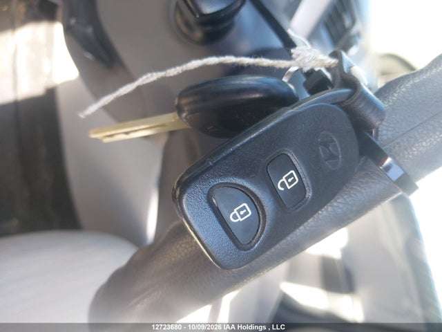Продажа на аукционе авто 2017 Hyundai Accent Gl, vin: KMHCT4AE1HU292196, номер лота: 12723680