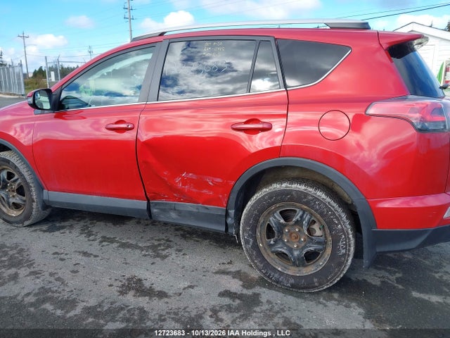 2016 Toyota Rav4 Le მანქანა იყიდება აუქციონზე, vin: 2T3BFREV4GW521826, აუქციონის ნომერი: 12723683