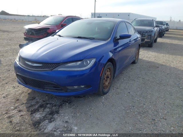 Chrysler 200 S 2015 1C3CCCDGXFN508165 Image 2