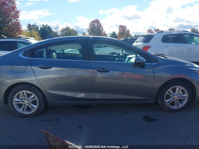 Chevrolet CRUZE LT 2018 1G1BE5SM0J7234440 Image 14