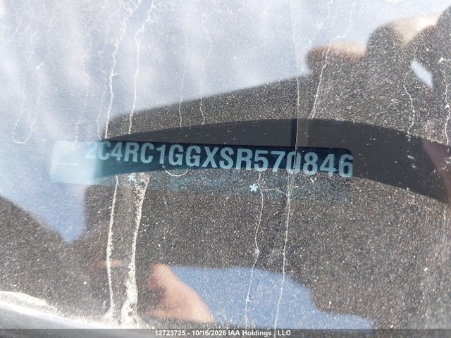 Chrysler Pacifica Limited 2025 2C4RC1GGXSR570846 Image 17