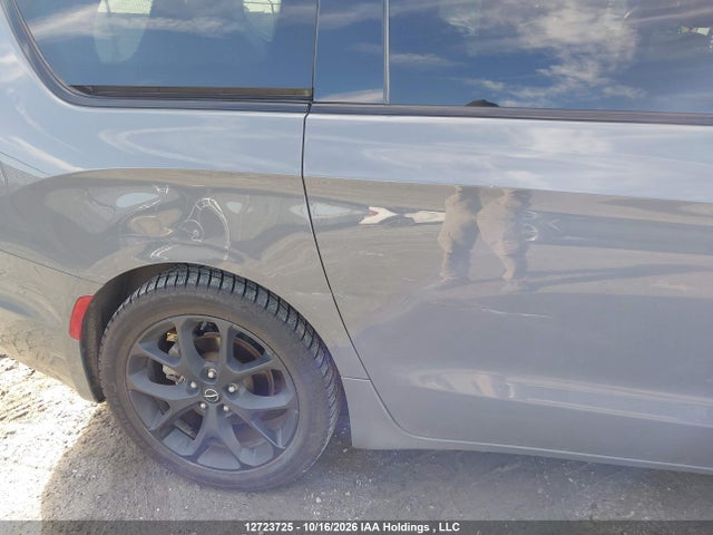 Chrysler Pacifica Limited 2025 2C4RC1GGXSR570846 Image 6