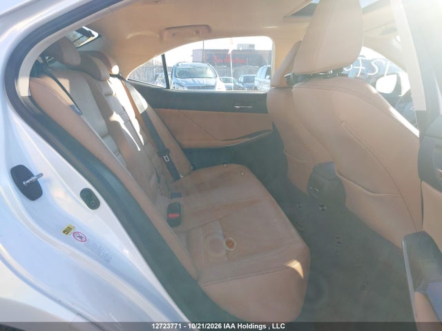 12723771 :رقم المزاد ، JTHCM1D28G5014212 vin ، 2016 Lexus Is 300 300 مزاد بيع