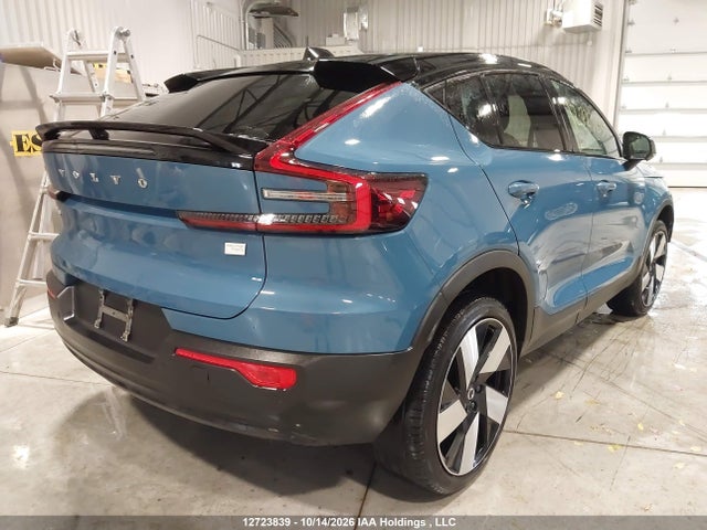 12723839 :رقم المزاد ، YV4ED3GB9N2007198 vin ، 2022 Volvo C40 P8 Recharge Ultimate مزاد بيع