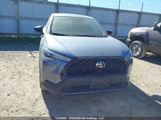 12723850 :رقم المزاد ، 7MUCAAAG7SV140242 vin ، 2025 Toyota Corolla Cross Le مزاد بيع