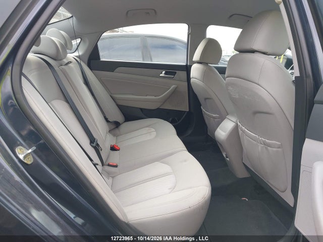 Hyundai Sonata Hybrid Gl 2018 KMHE24L36JA081414 Image 8
