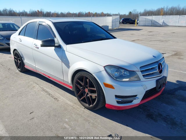 Продаж на аукціоні авто 2013 Mercedes-benz C 300 4matic, vin: WDDGF8AB6DA878100, номер лоту: 12723973