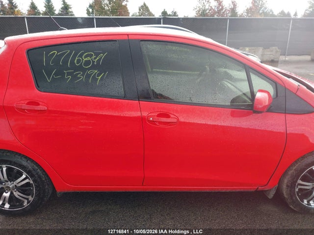 12716841 :رقم المزاد ، JTDKTUD36CD531941 vin ، 2012 Toyota Yaris Le مزاد بيع