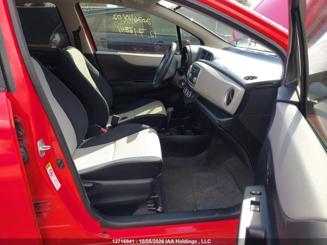 12716841 :رقم المزاد ، JTDKTUD36CD531941 vin ، 2012 Toyota Yaris Le مزاد بيع