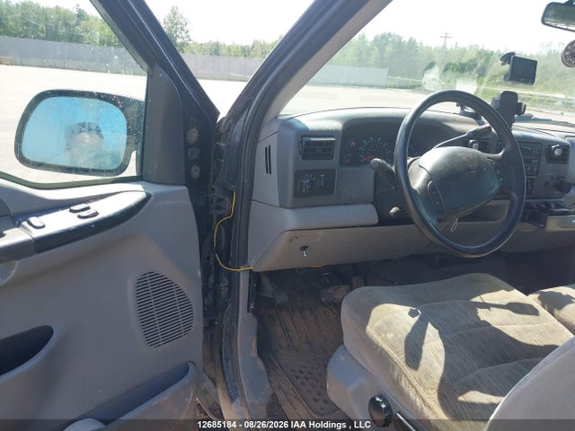12685184 :رقم المزاد ، 1FTNF21L8YEB48386 vin ، 2000 Ford F-250 Lariat/xl/xlt مزاد بيع