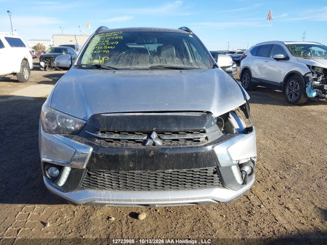 Продажа на аукционе авто 2018 Mitsubishi Rvr Se Limited/gt, vin: JA4AJ4AW5JZ605649, номер лота: 12723988