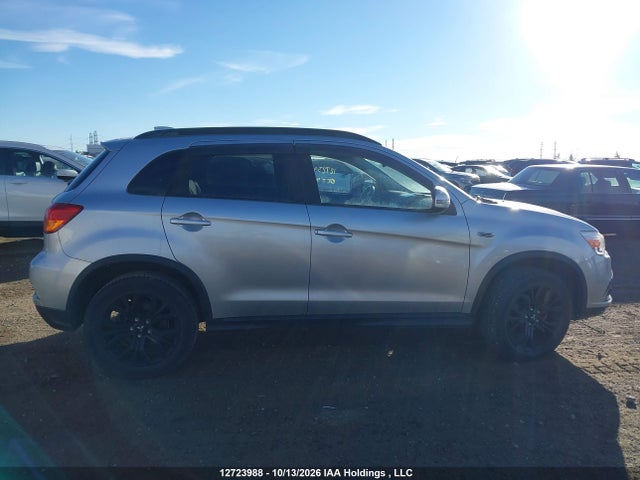 Продажа на аукционе авто 2018 Mitsubishi Rvr Se Limited/gt, vin: JA4AJ4AW5JZ605649, номер лота: 12723988