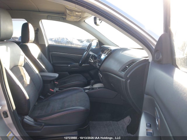Продажа на аукционе авто 2018 Mitsubishi Rvr Se Limited/gt, vin: JA4AJ4AW5JZ605649, номер лота: 12723988