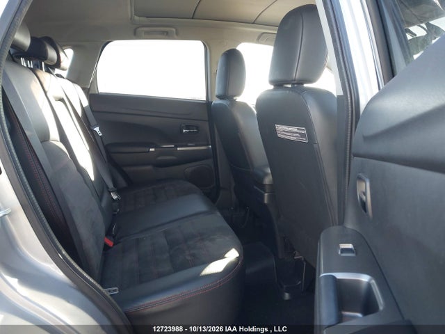 Продажа на аукционе авто 2018 Mitsubishi Rvr Se Limited/gt, vin: JA4AJ4AW5JZ605649, номер лота: 12723988