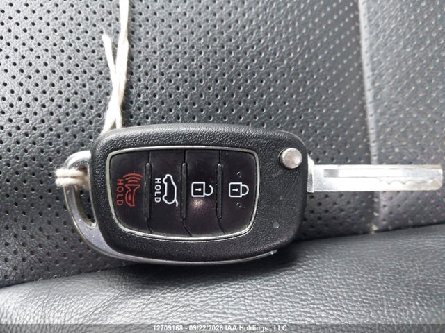 12709168 :رقم المزاد ، 5XYZUDLB0HG461995 vin ، 2017 Hyundai Santa Fe Sport 2.4 Se مزاد بيع