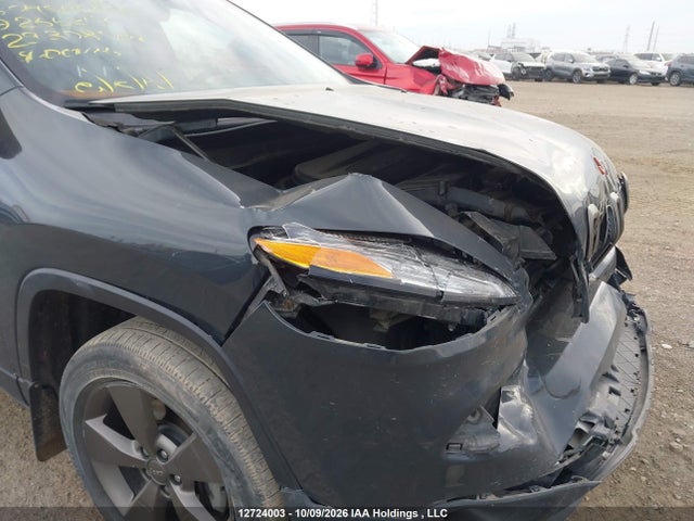 12724003 :رقم المزاد ، 1C4PJMCB5GW266217 vin ، 2016 Jeep Cherokee Latitude مزاد بيع