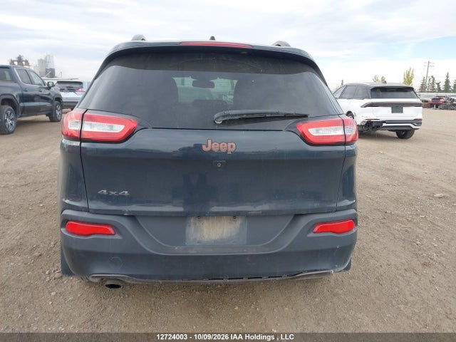 12724003 :رقم المزاد ، 1C4PJMCB5GW266217 vin ، 2016 Jeep Cherokee Latitude مزاد بيع