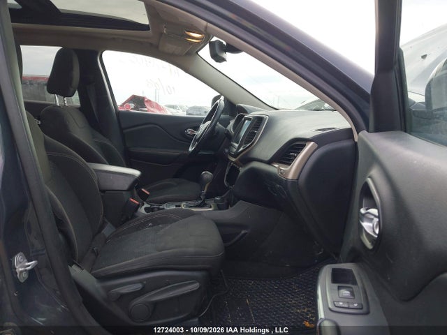12724003 :رقم المزاد ، 1C4PJMCB5GW266217 vin ، 2016 Jeep Cherokee Latitude مزاد بيع